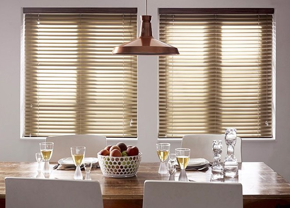 4 Safe and Effective Maintenance Tips For Wooden Blinds