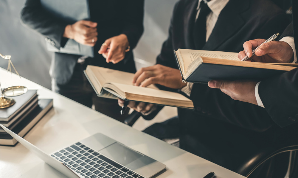 Cash Settlements vs. Structured Settlements in Lawsuit Loans: Which is Right for You?